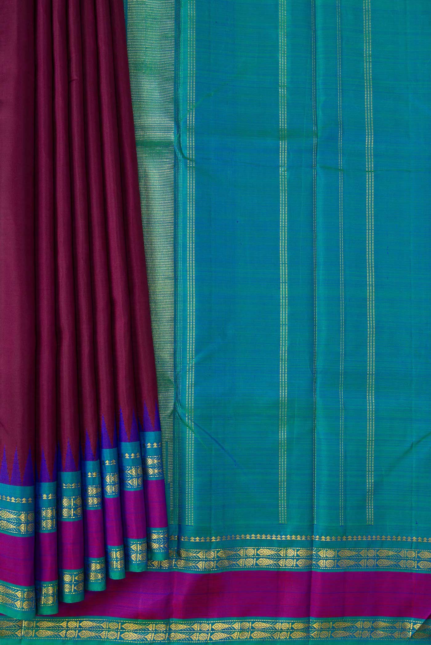 Pleats and pallu of Pure Silk Pure Zari Maroon Dual Tone Kanchipuram Saree with Plain Body and Zari Border