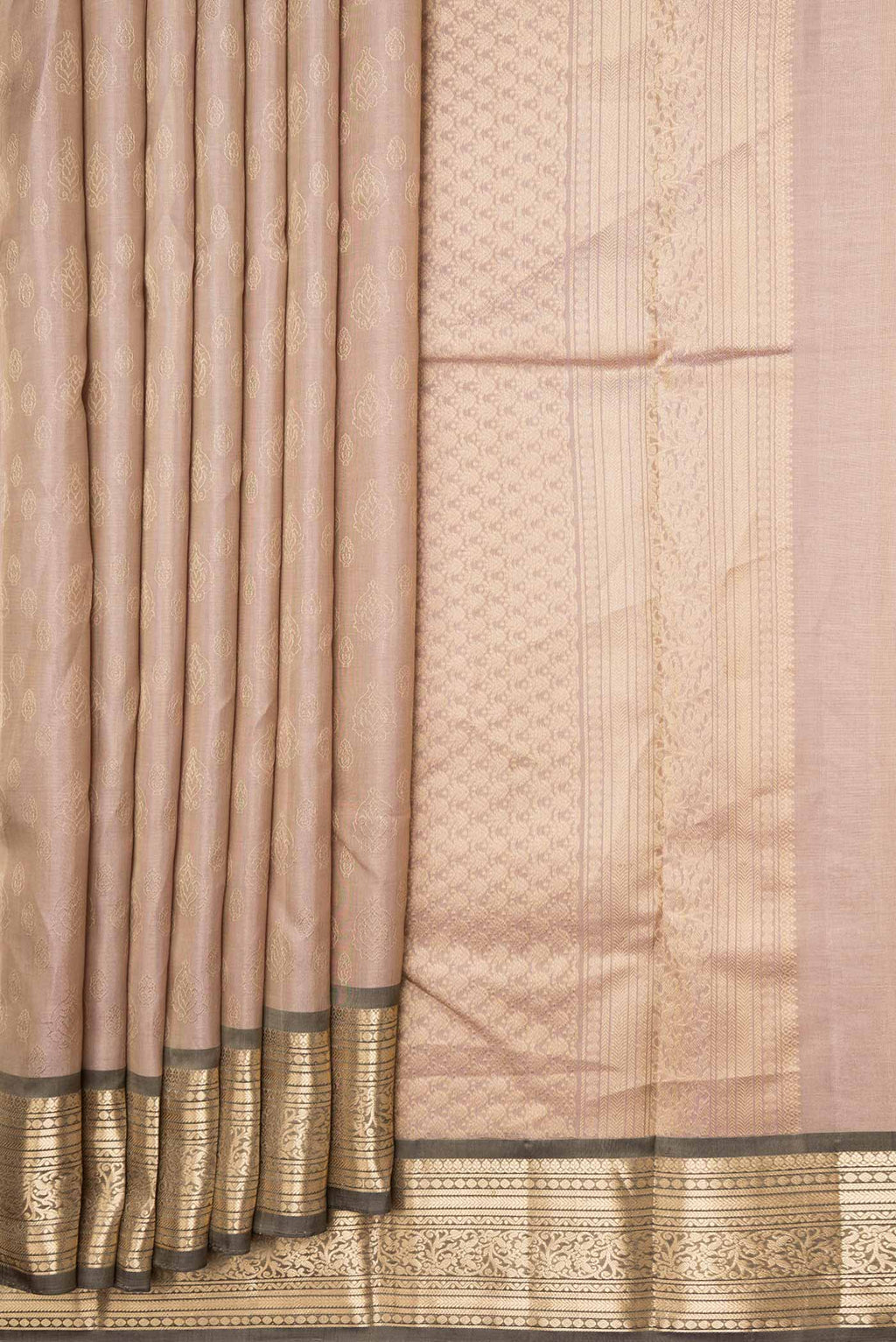 pleats pallu