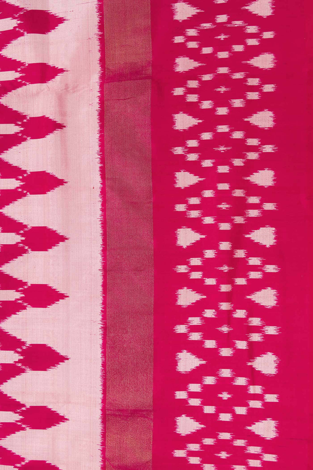 Border image of Pink Dual Tone Double Ikat Saree with Ikat Print on the body and Ikat Border. 