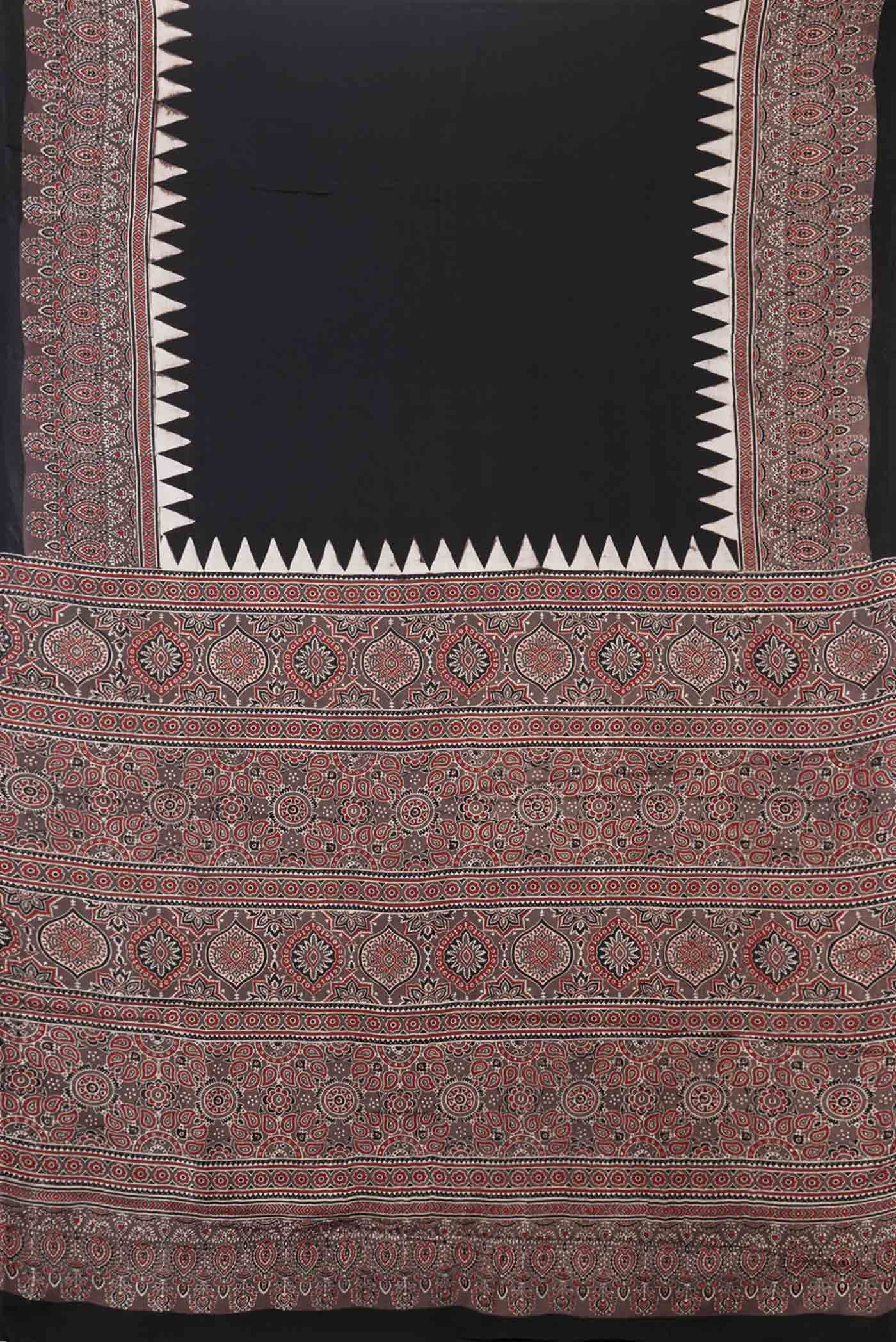 pallu body