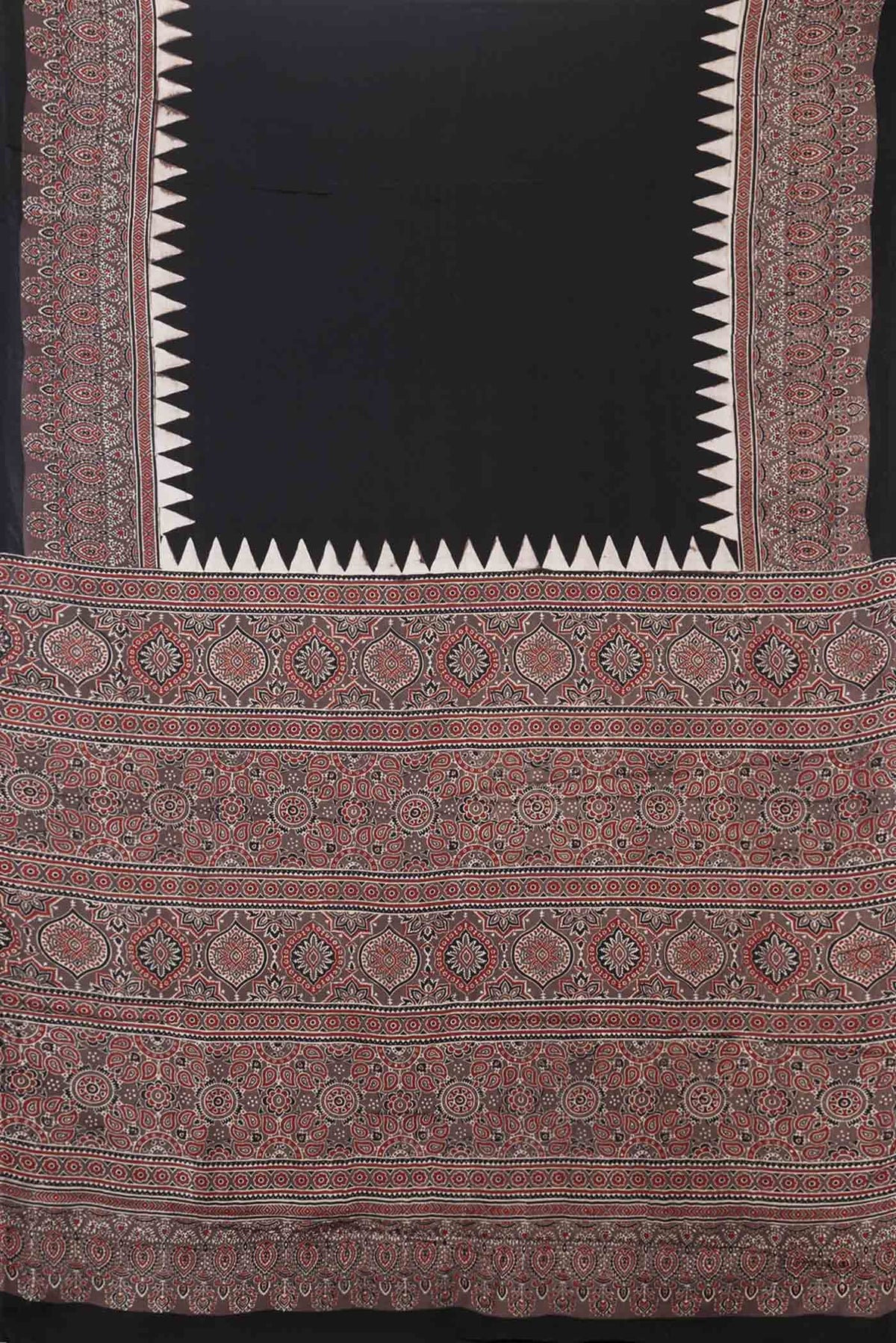pallu body