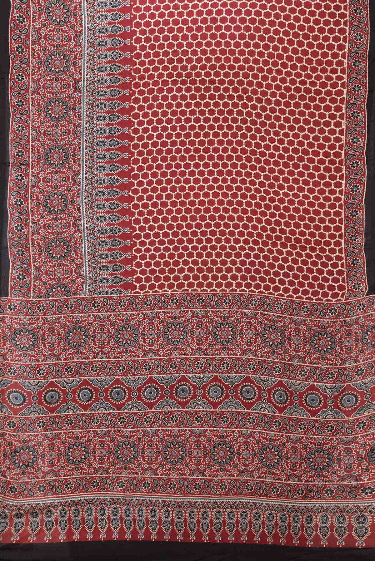 pallu body