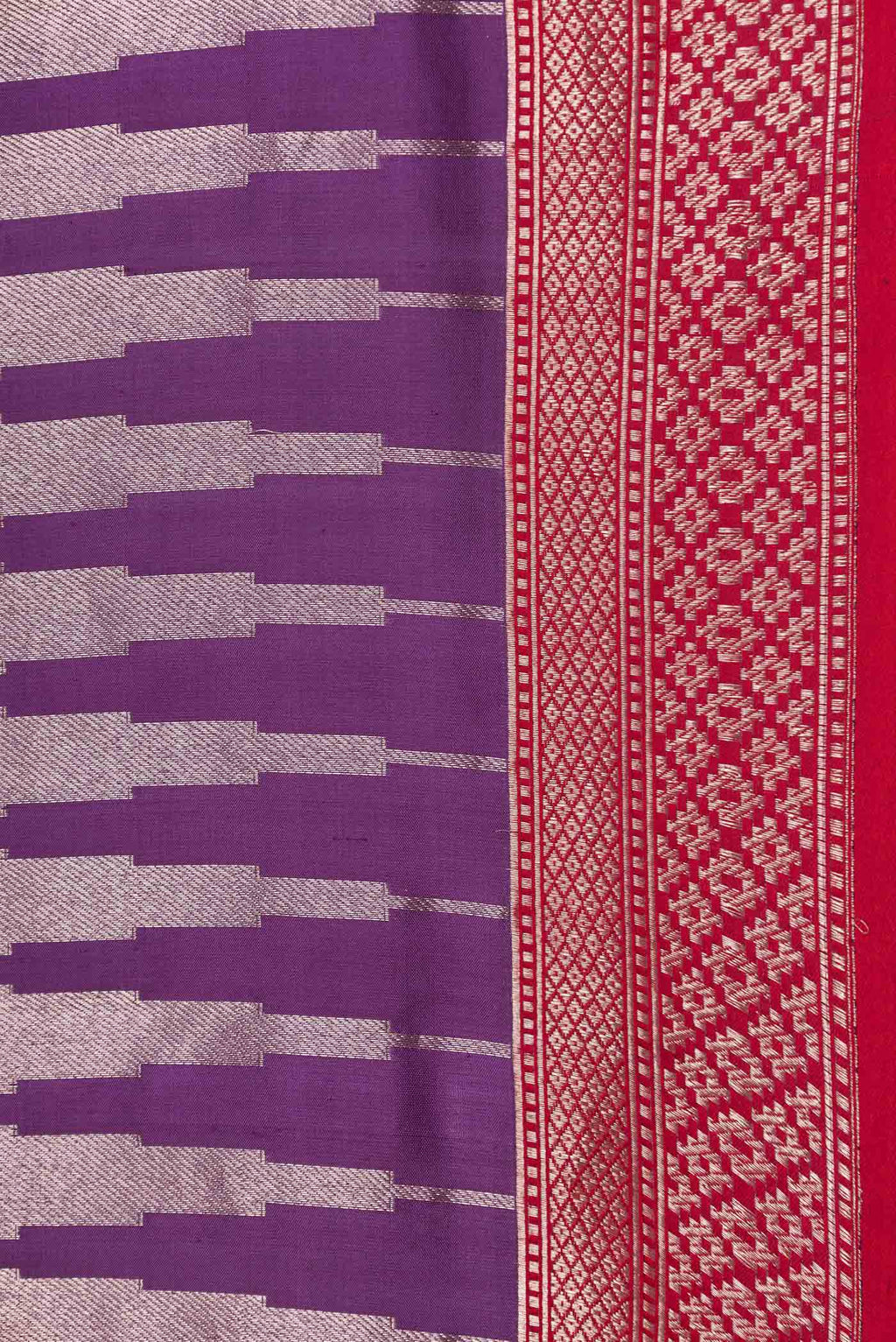 Border image of Purple Dual Tone Banarasi Saree with Zari Brocade on the body and Zari Border