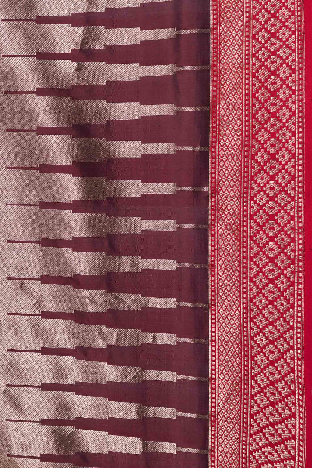 Border image of Coffee Brown Dual Tone Banarasi Saree with Zari Brocade on the body and Zari Border