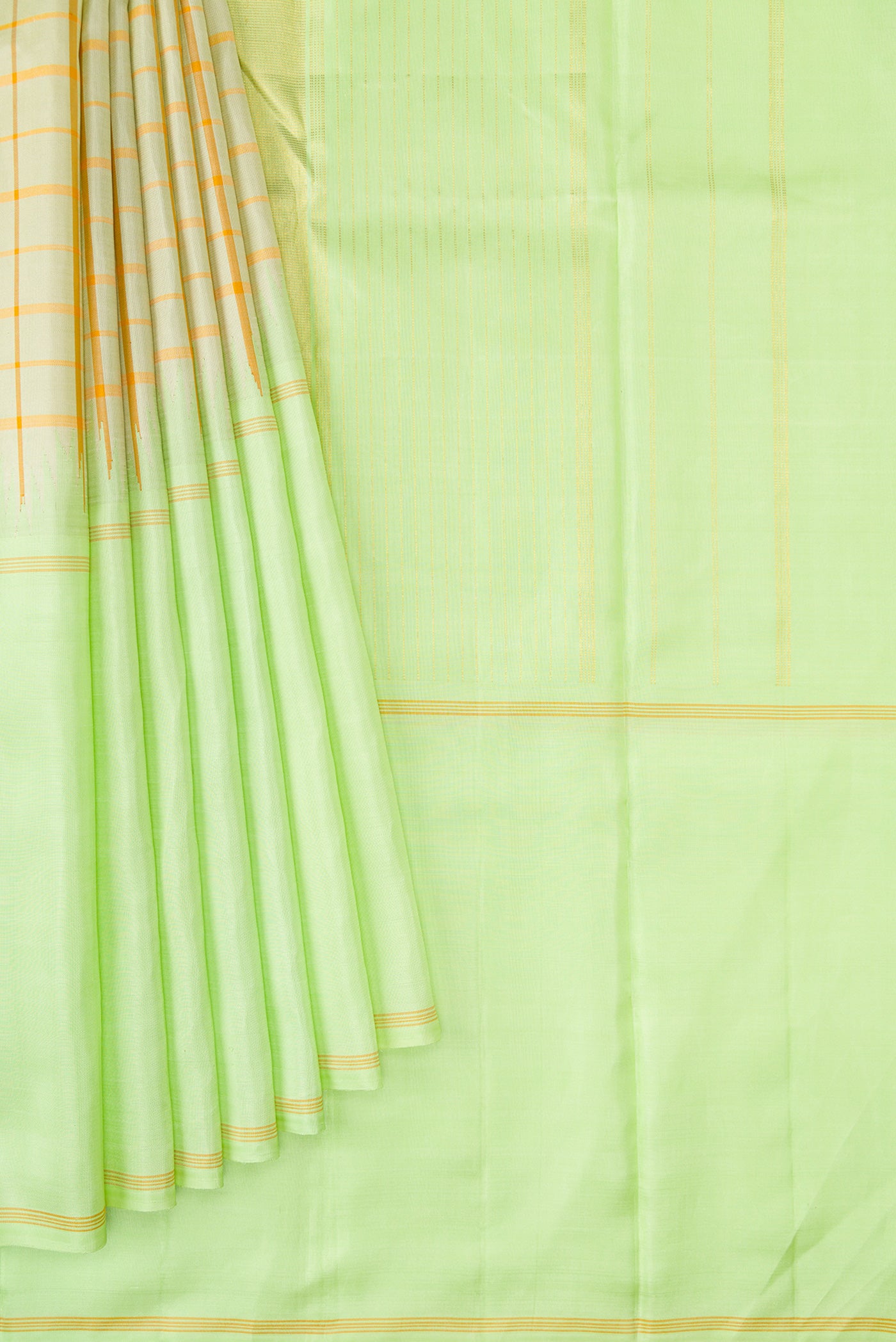 Pleats and pallu of Pista Green Dual Tone Double Ikat Saree with Checked design on the body and Ganga Jamuna Border. 