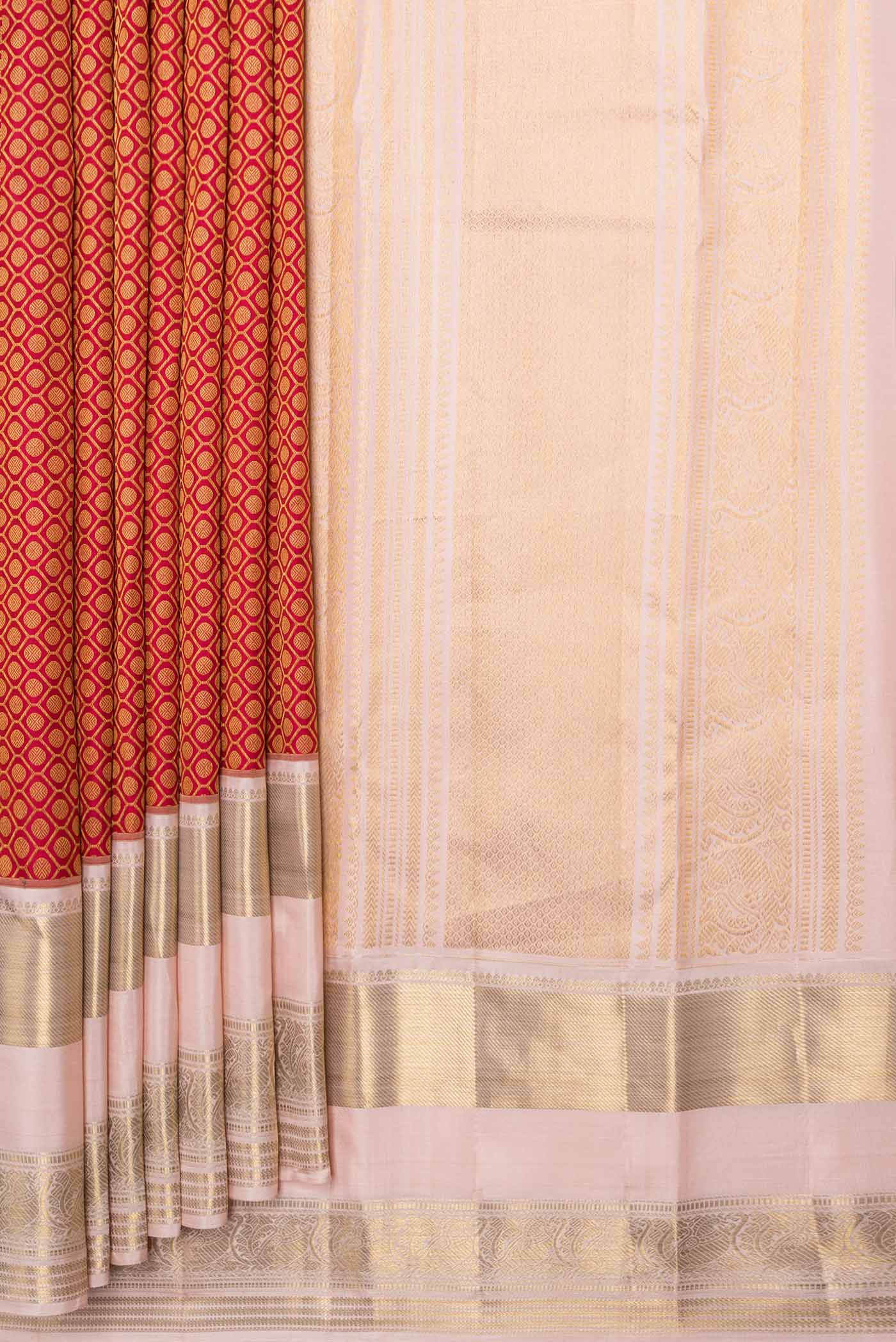 pleats pallu
