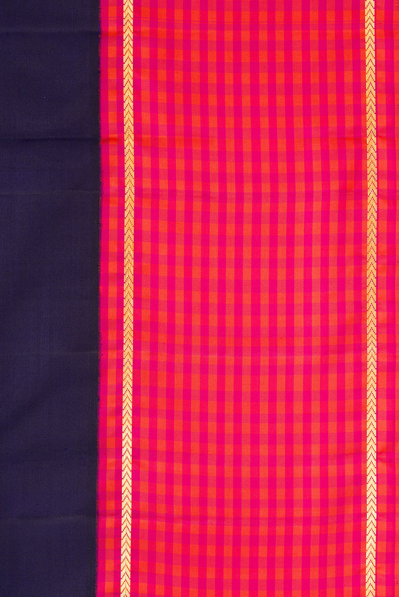 Border image of Pure Silk Pure Zari Navy Blue Dual Tone Kanjivaram Saree with Plain Body and Checks Border. 