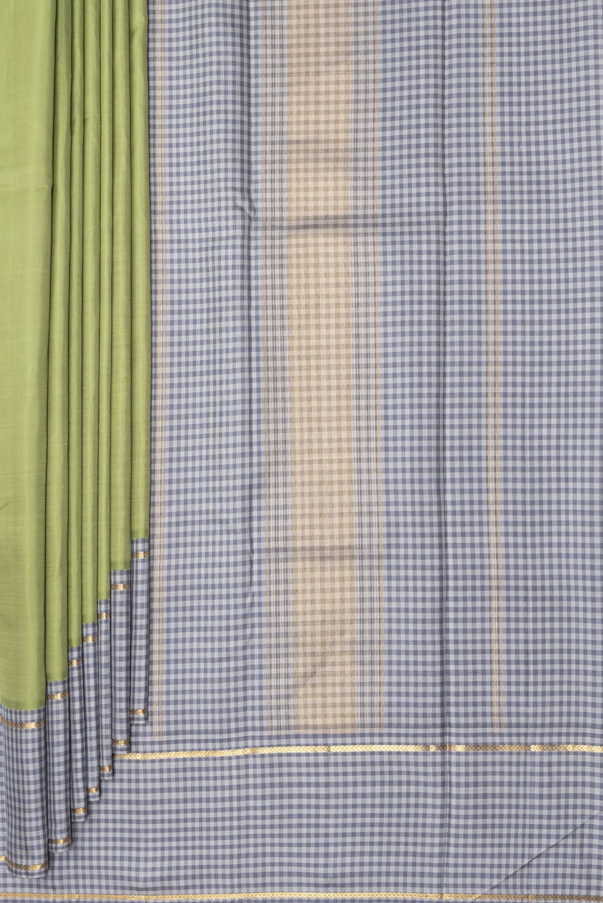 Pleats and pallu of Pure Silk Pista Green Dual Tone Kanjivaram Saree with Plain Body and Checks Border. 