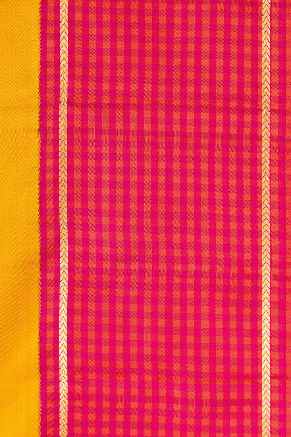 Border image of Pure Silk Pure Zari Yellow Dual Tone Kanjivaram Saree with Plain Body and Checks Border. 