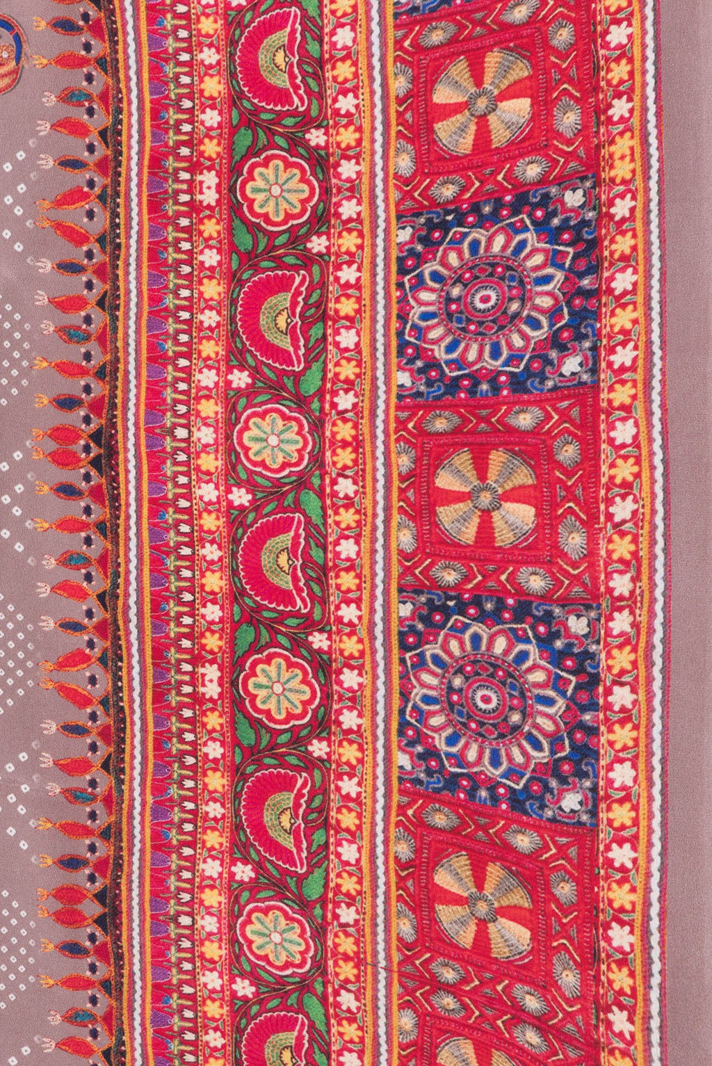 Border image of Brown Dual Tone Mysore Crepe Saree with Printed design on the body and Printed Border. 