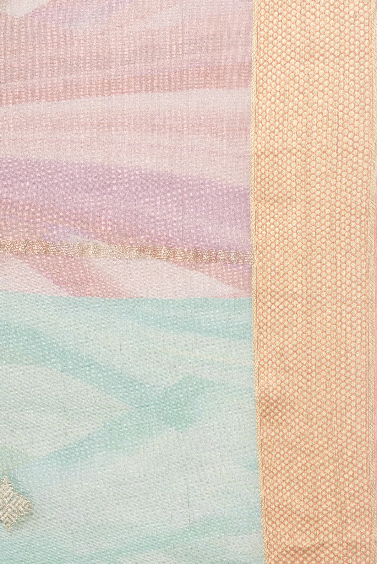 Border image of Lavender Dual Tone Mysore Georgette Saree with Zari Butta on the body and Zari Border. 