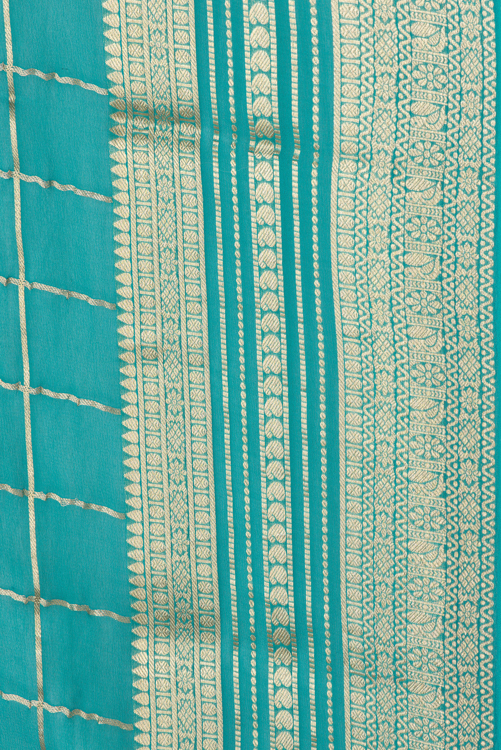 Border image of Peacock Blue Dual Tone Mysore Georgette Saree with Checked design on the body and Zari Border. 
