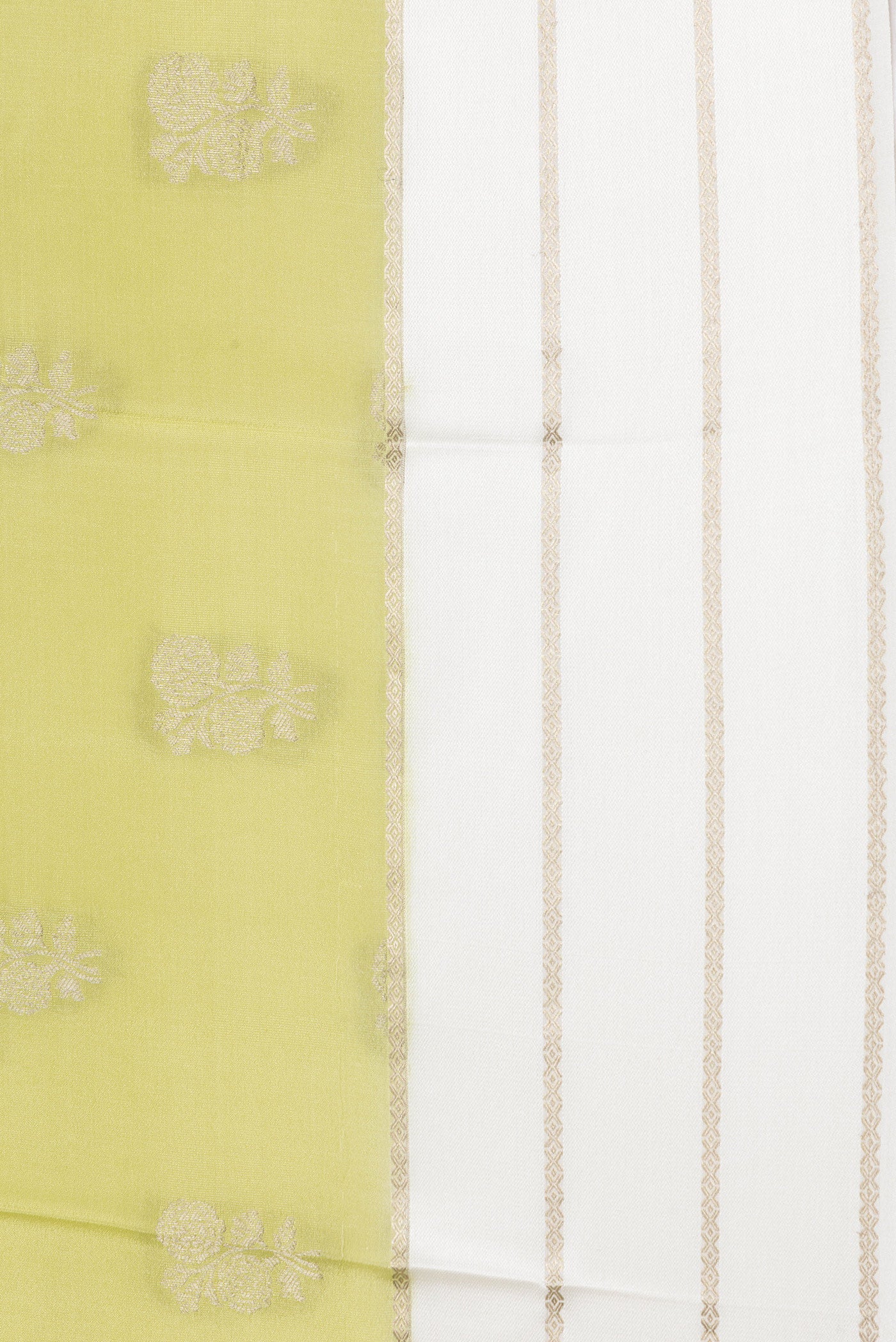 Border image of Pista Green Dual Tone Mysore Silk Saree with Zari Butta on the body and Zari Border. 