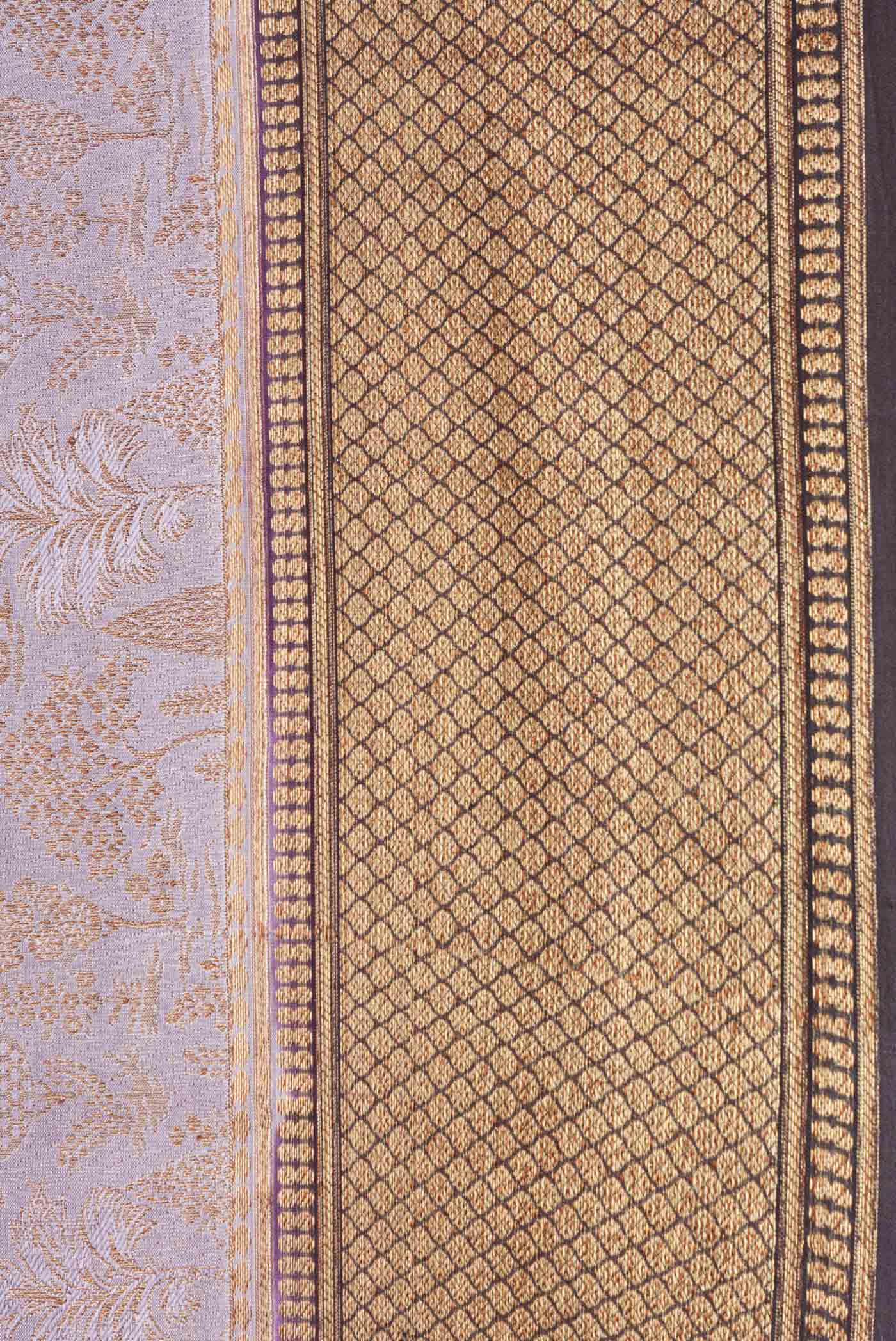 Border image of Lavender Dual Tone Banarasi Georgette Saree with Zari Brocade on the body and Zari Border. 