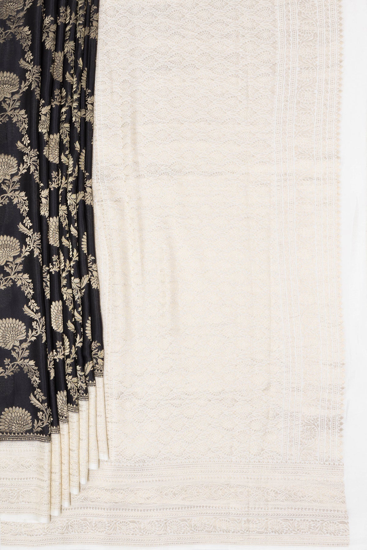 Pleats and pallu of Black Banarasi Georgette Saree with Zari Brocade on the body and Zari Border. 