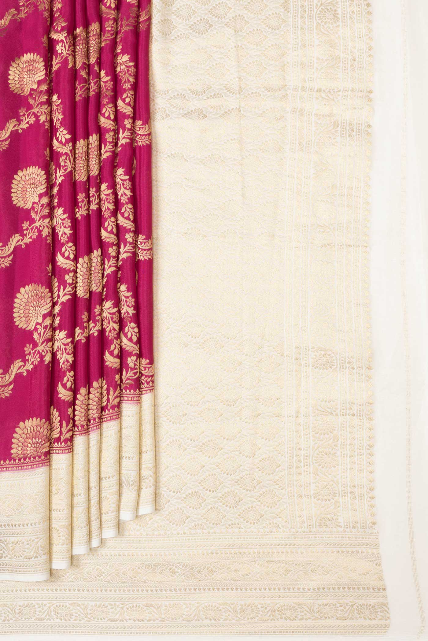 Pleats and pallu of Pink Dual Tone Banarasi Georgette Saree with Zari Brocade on the body and Zari Border. 