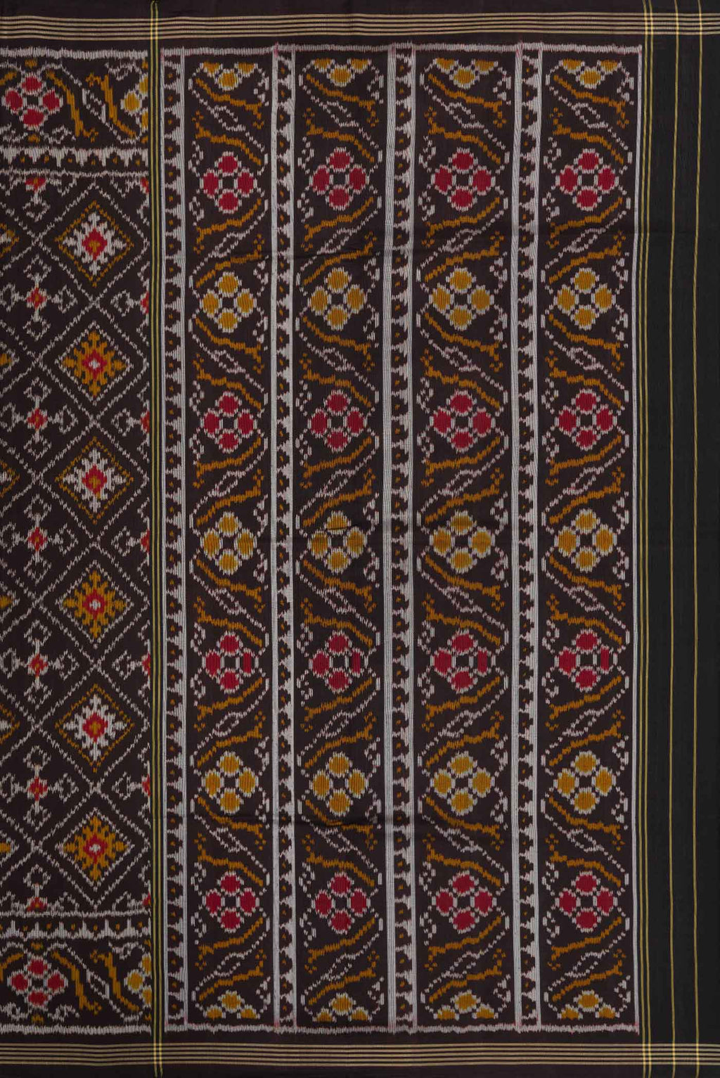 Close up image of the pallu of Black Pochampally Silk Saree with Pure Ikat on the body and Plain Border