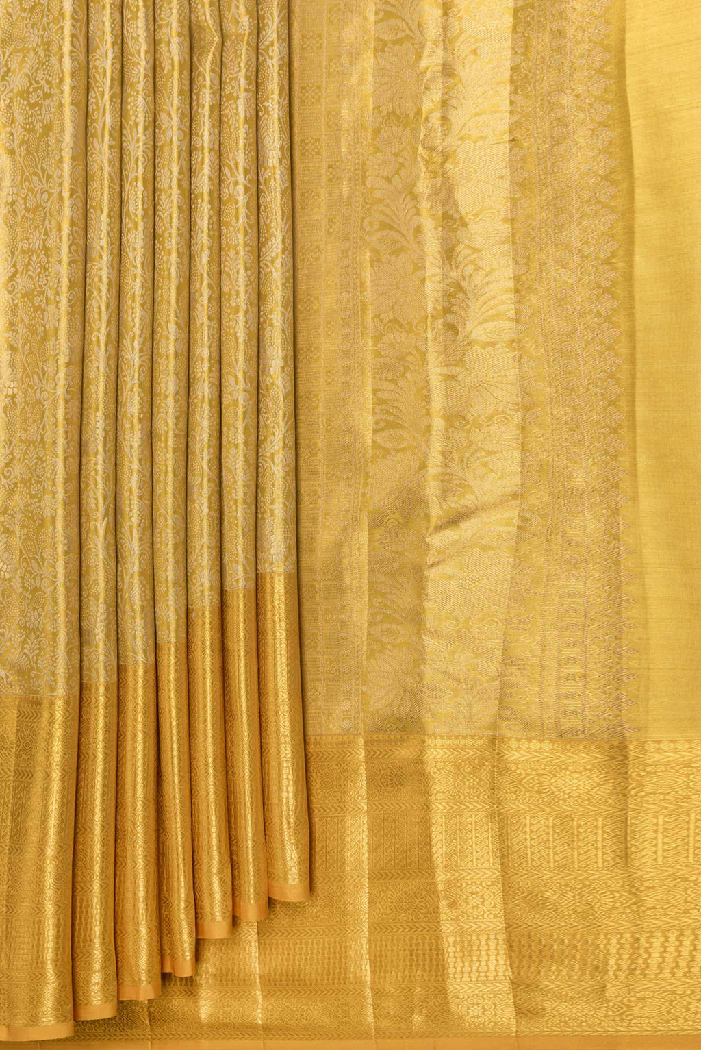 pleats pallu
