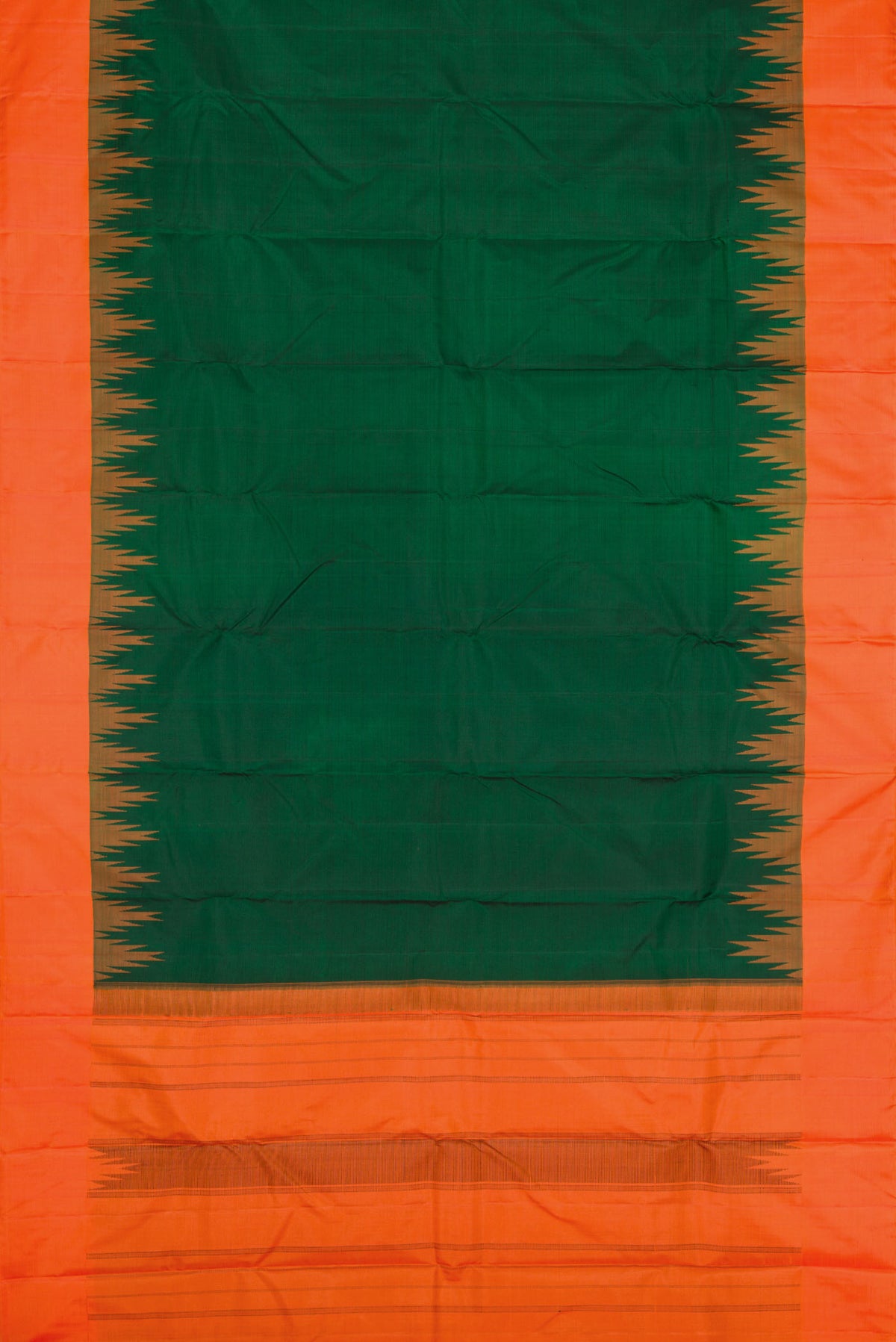 Flat view of Bottle Green Dual Tone Kanchipuram Silk Saree with Plain Body and Temple Thread Border