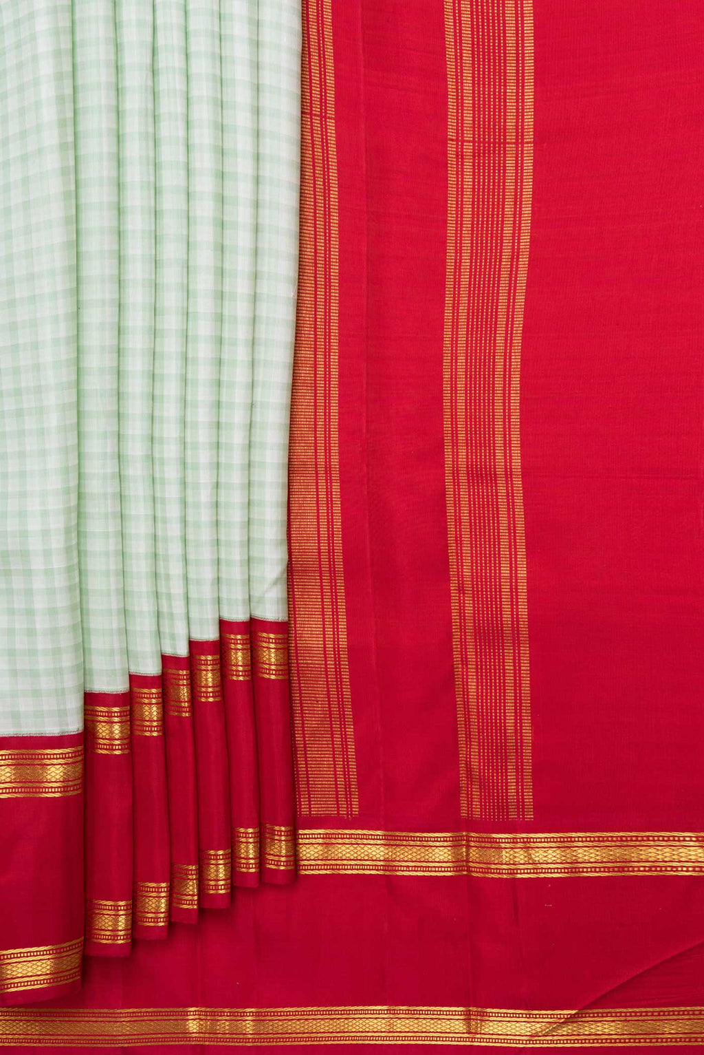 pleats pallu