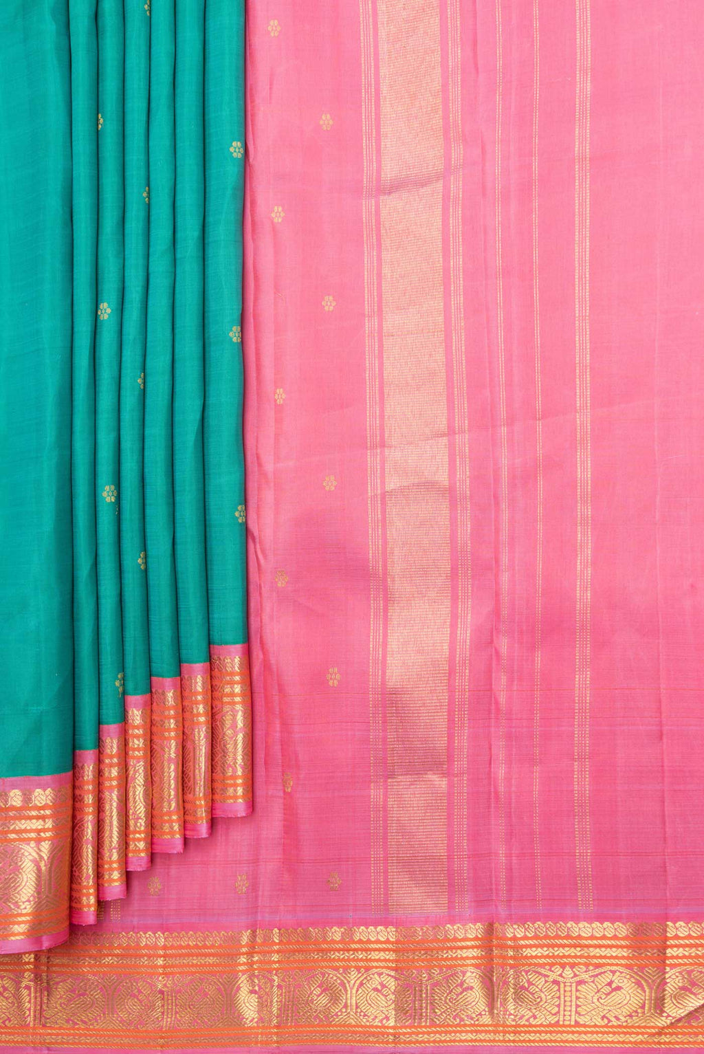 pleats pallu
