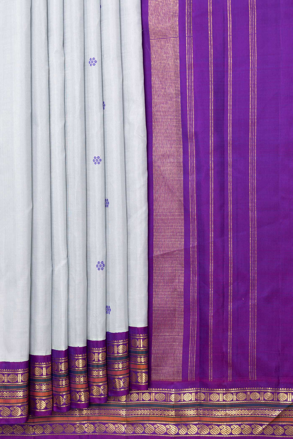 pleats pallu