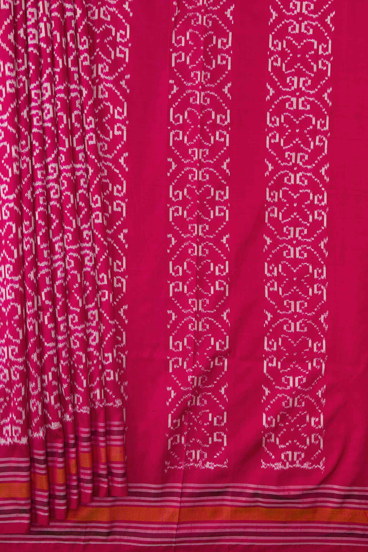 Pleats and pallu of Pink Dual Tone Double Ikat Saree with Ikat Print on the body and Thread Border