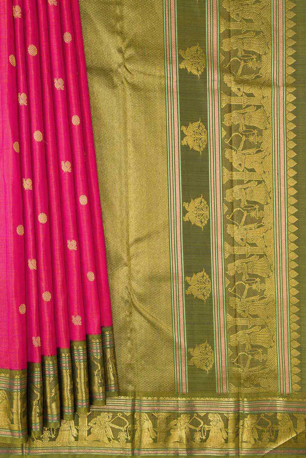 Pleats and pallu of Pink Dual Tone Kanjivaram Silk Saree with Zari Butta on the body and Zari Border. 