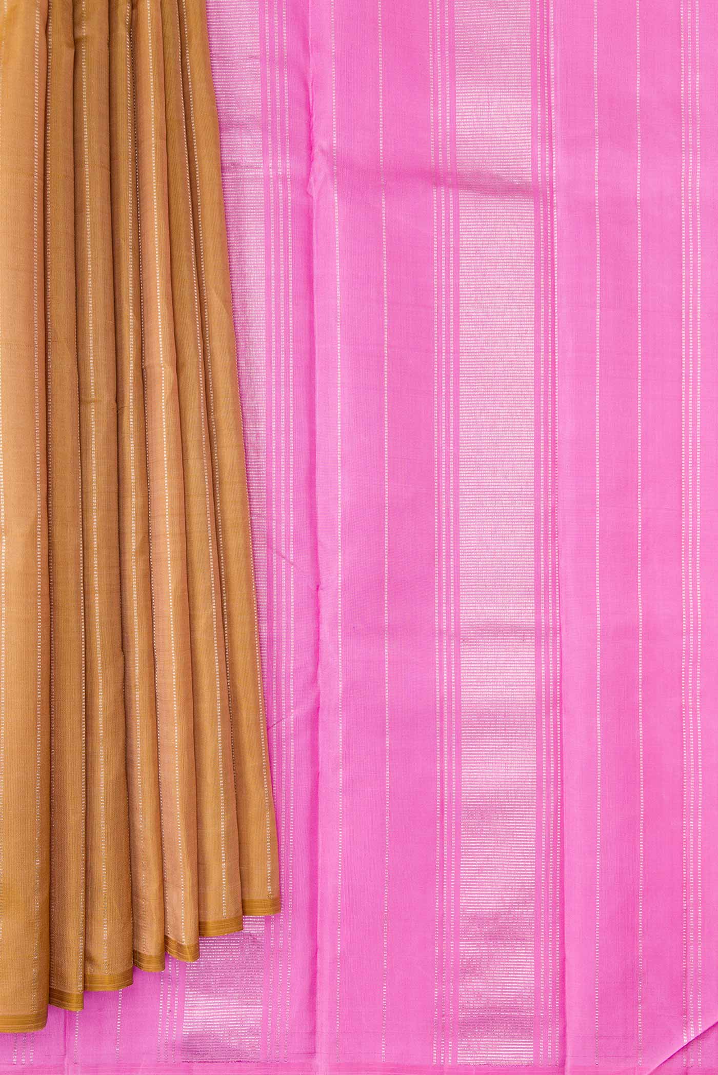 Pleats and pallu of Gold Dual Tone Kanchipuram Silk Saree with Stripes on the body and Without Border