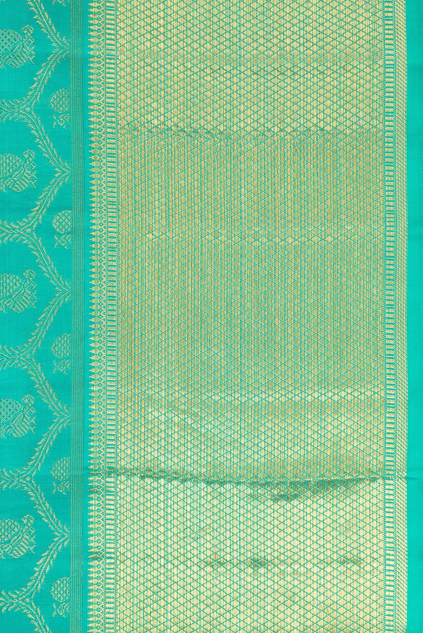 Border image of Pure Silk Pure Zari Sea Green Dual Tone Kanjivaram Saree with Zari Brocade on the body and Zari Border. 
