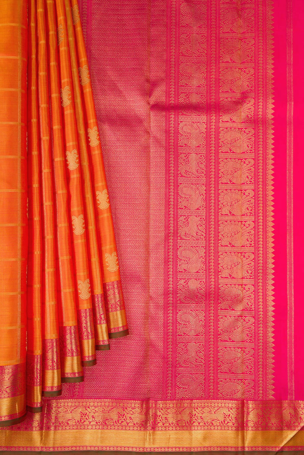 Pleats and pallu of Pure Silk Pure Zari Orange Dual Tone Kanjivaram Saree with Checked design on the body and Zari Border. 