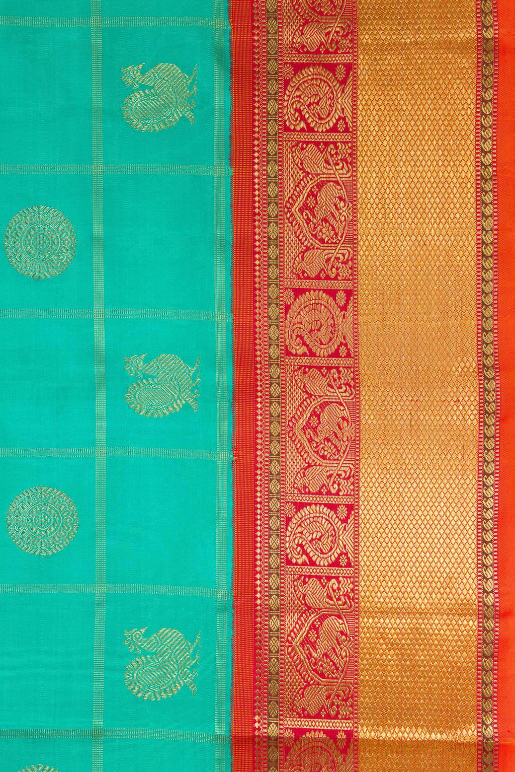 Border image of Pure Silk Pure Zari Sea Green Dual Tone Kanjivaram Saree with Checked design on the body and Zari Border. 
