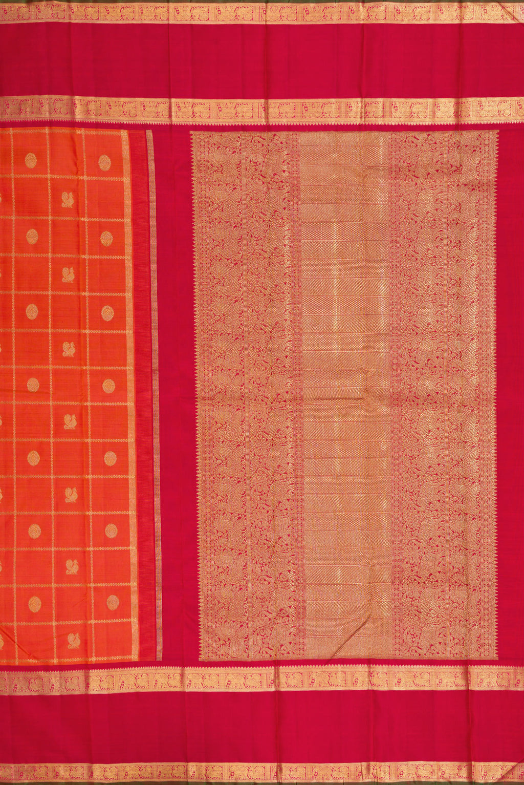 Close up image of the pallu of Pure Silk Pure Zari Orange Dual Tone Kanjivaram Saree with Checked design on the body and Zari Border. 