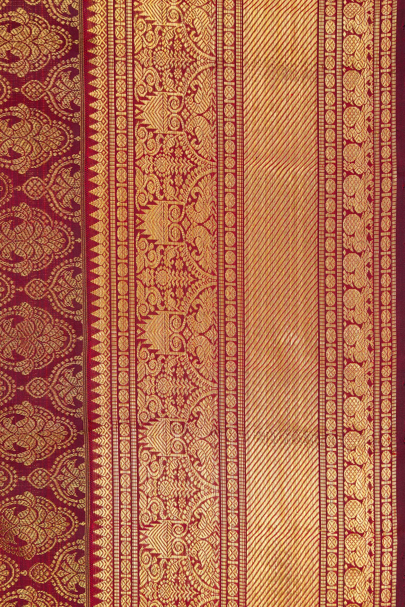 Border image of Pure Silk Pure Zari Maroon Dual Tone Kanjivaram Saree with Zari Brocade on the body and Zari Border. 