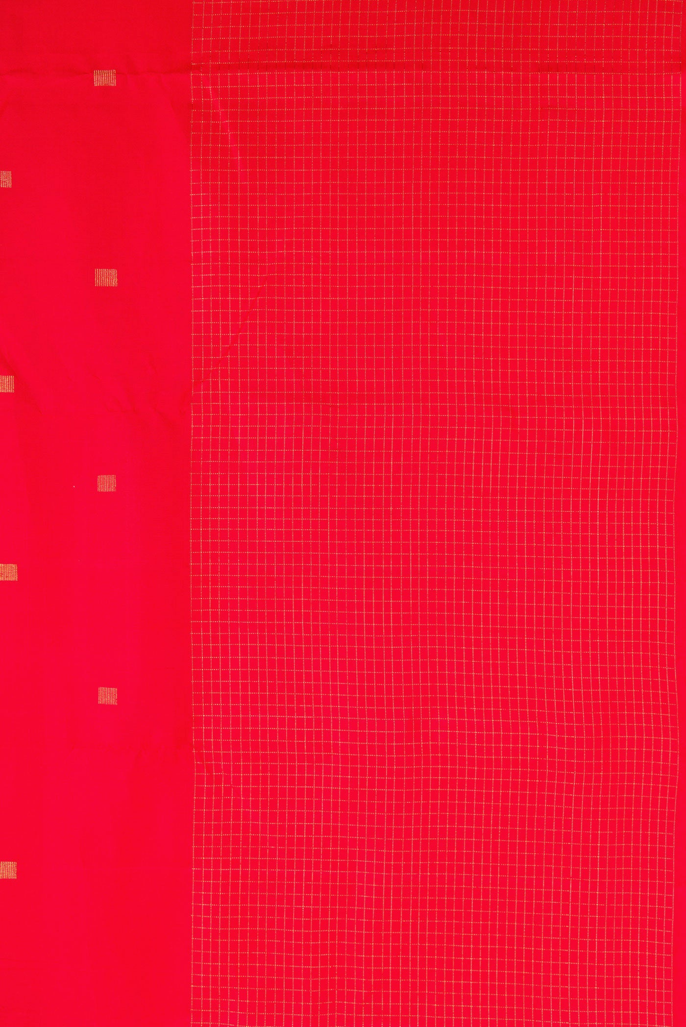 Border image of Red Dual Tone Kanjivaram Silk Saree with Zari Butta on the body and Checks Border. 