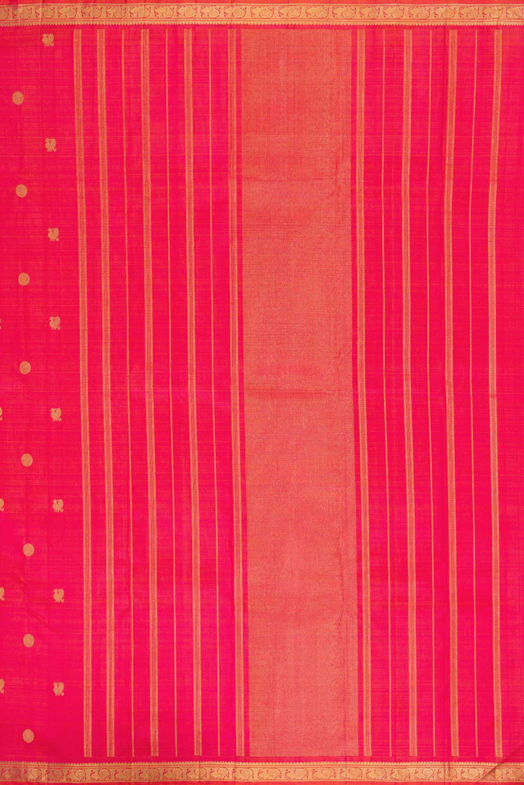Close up image of the pallu of Coral Dual Tone Kanchipuram Silk Saree with Zari Butta on the body and Zari Border. 