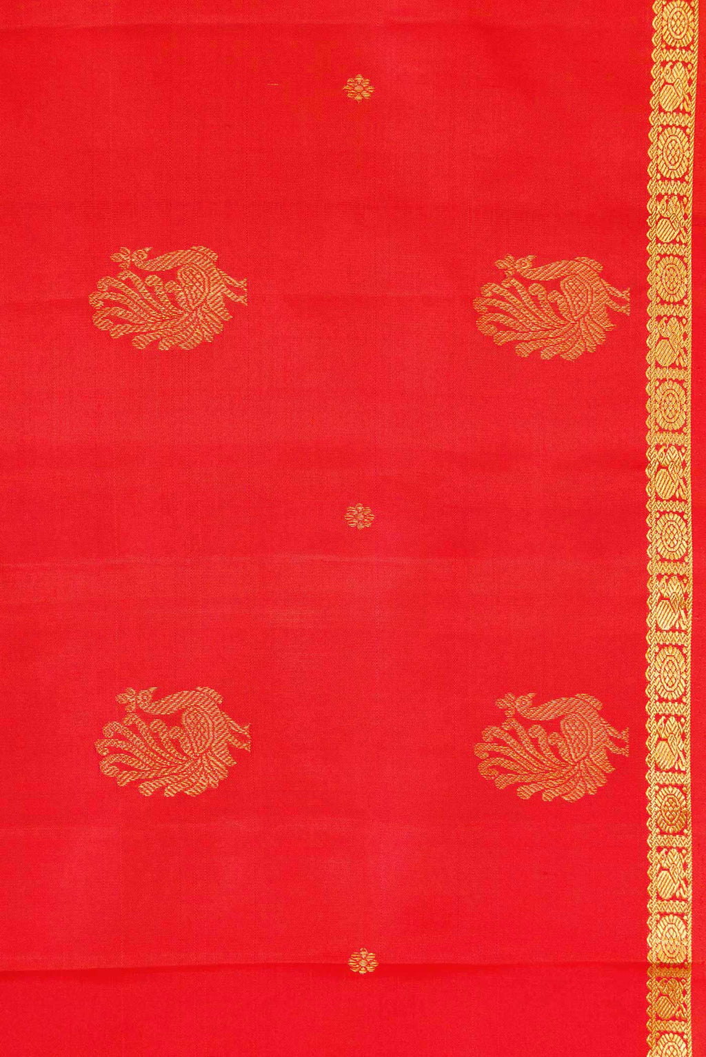 Border image of Orange Dual Tone Kanjivaram Silk Saree with Zari Butta on the body and Zari Border. 