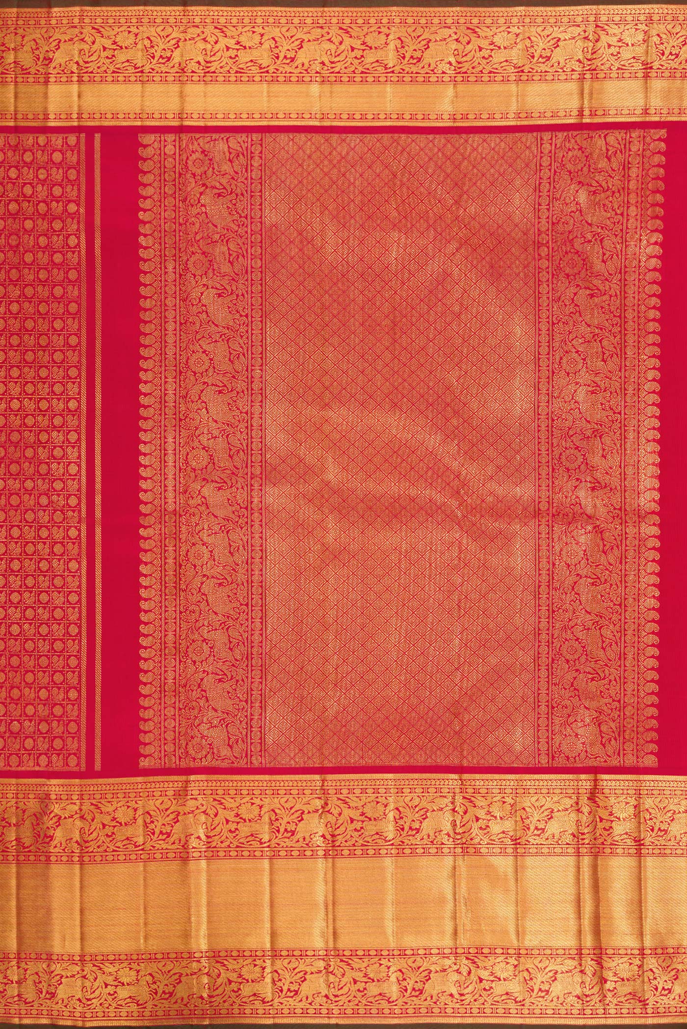 Close up image of the pallu of Pure Silk Pure Zari Dark Pink Dual Tone Kanjivaram Saree with Zari Brocade on the body and Fancy Border. 