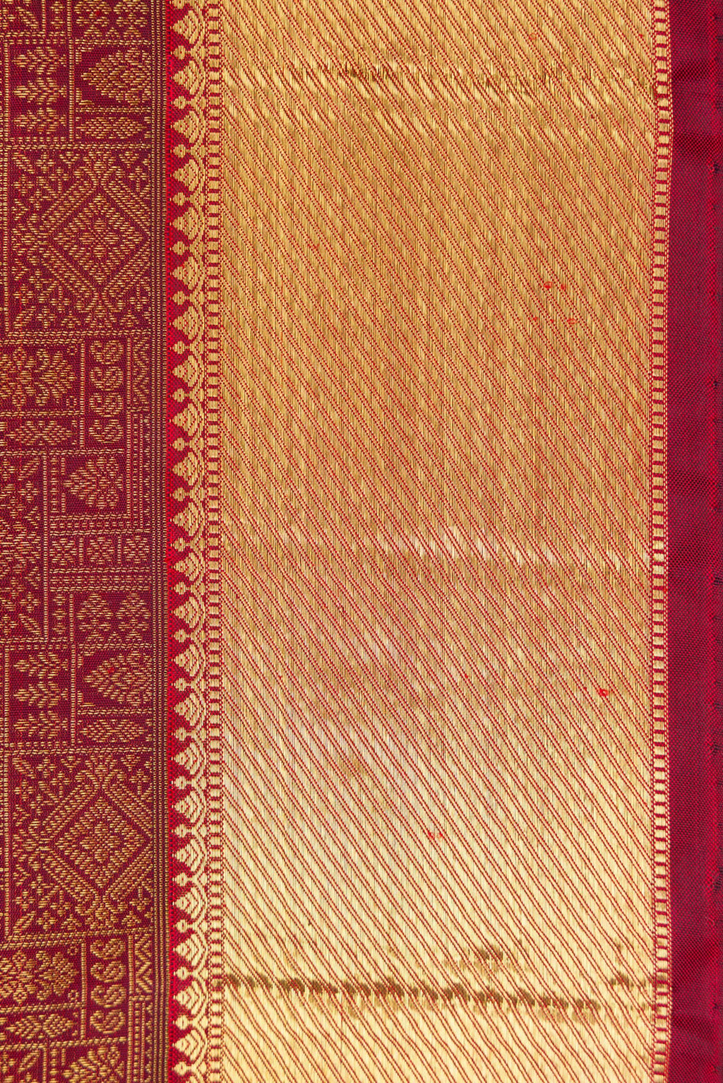 Border image of Pure Silk Pure Zari Maroon Dual Tone Kanjivaram Saree with Zari Brocade on the body and Zari Border. 