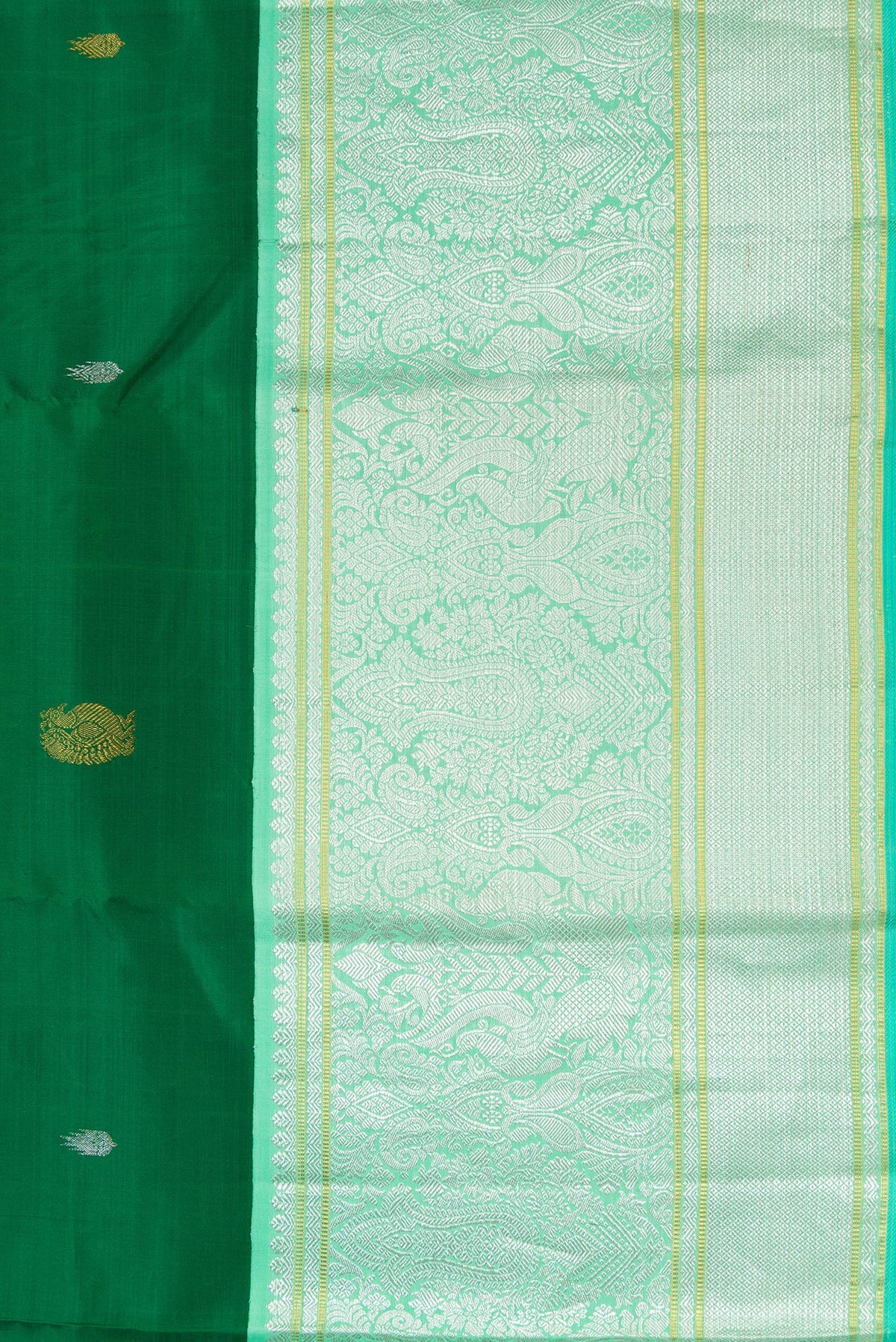Border image of Pure Silk Pure Zari Green Dual Tone Kanchipuram Saree with Zari Butta on the body and Zari Border. 