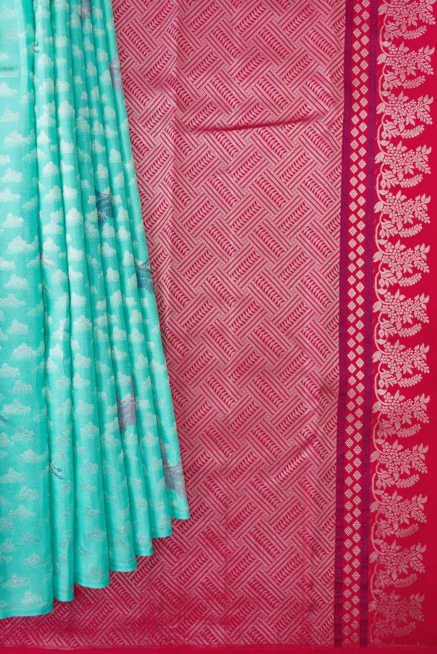 Pleats and pallu of Sky Blue Dual Tone Kanchipuram Silk Saree with Zari Brocade on the body and Without Border. 