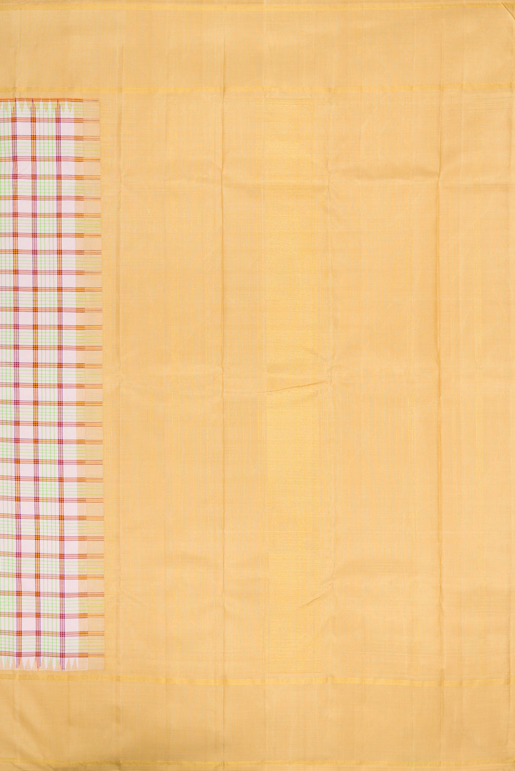 Close up image of the pallu of Pink Kanchipuram Silk Saree with Checked design on the body and Zari Border. 