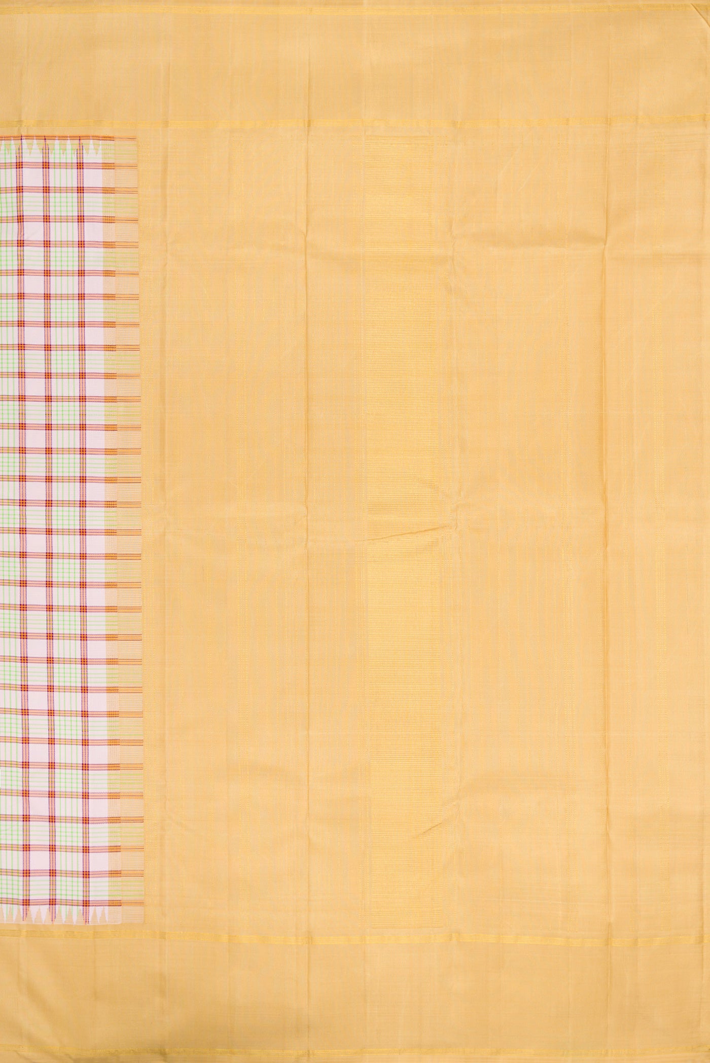 Close up image of the pallu of Pink Kanchipuram Silk Saree with Checked design on the body and Zari Border. 