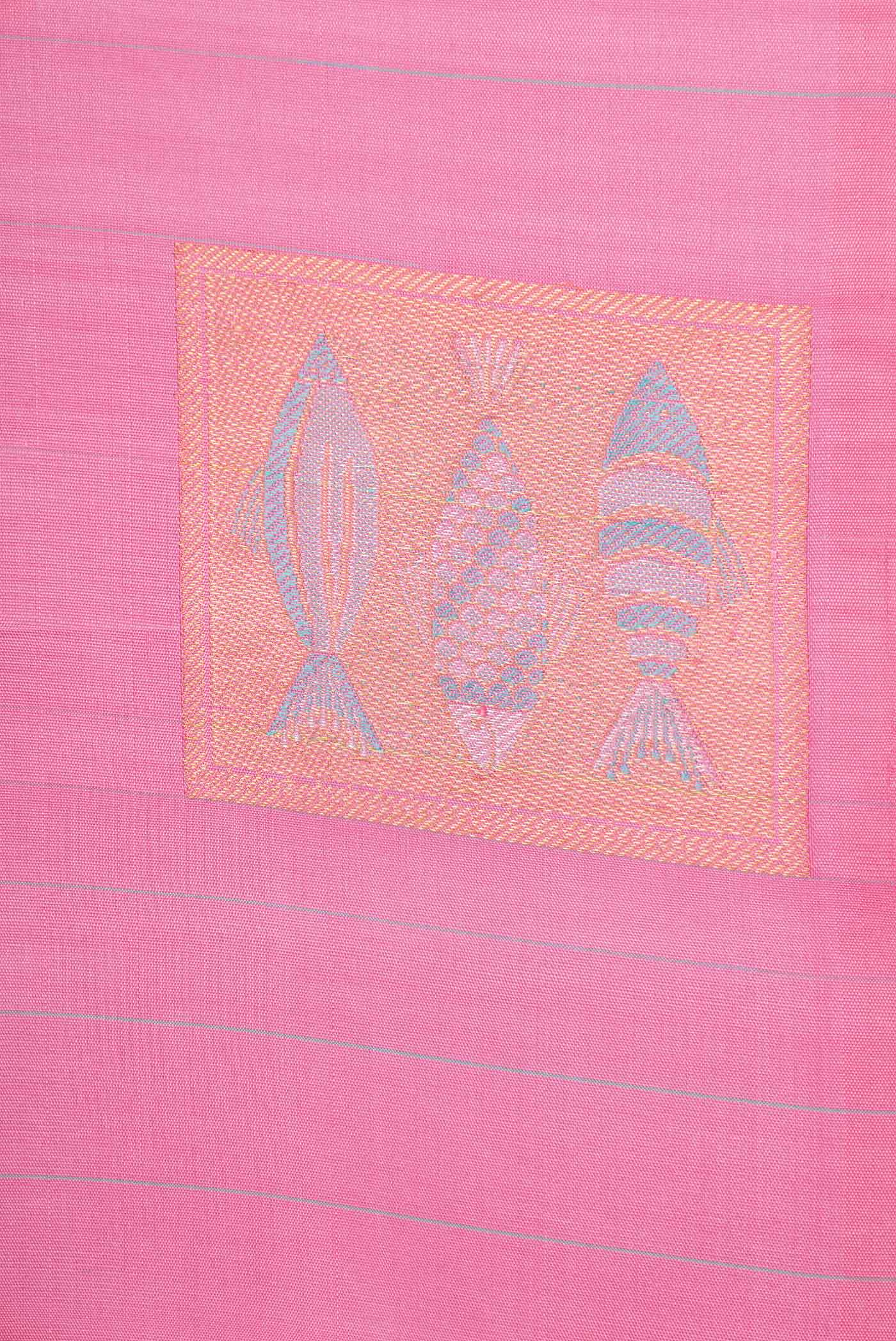 Border image of Pink Dual Tone Kanchipuram Silk Saree with Stripes on the body and Fancy Border