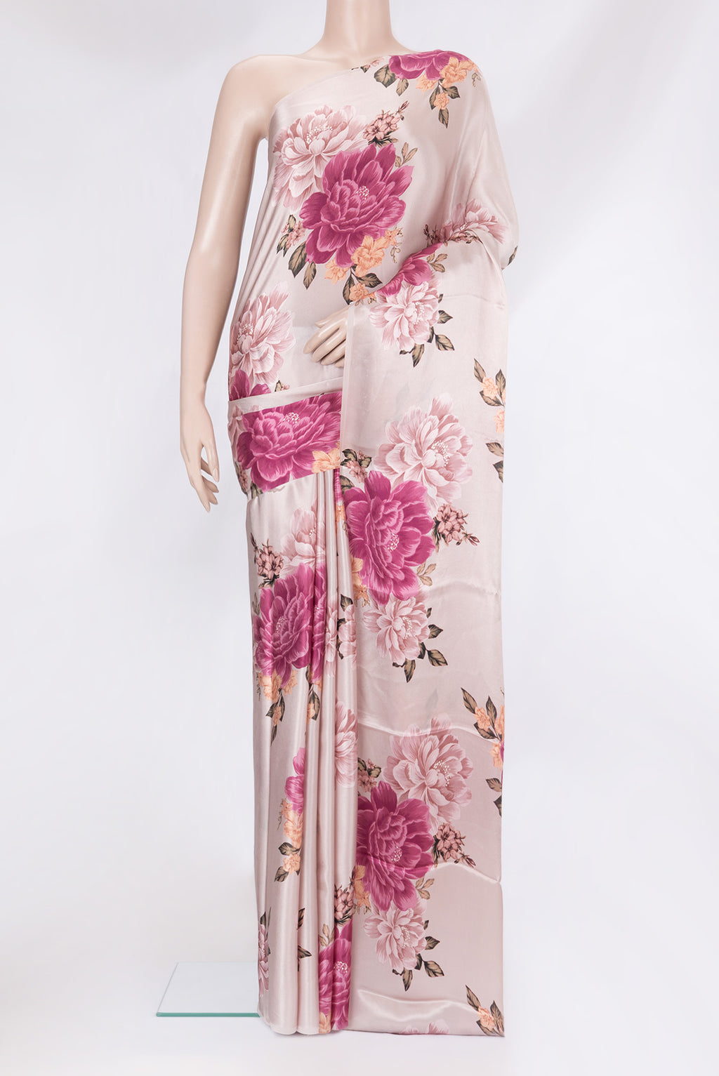Lavender Crepe Saree with Printed design on the body and Without Border.  displayed on a mannequin