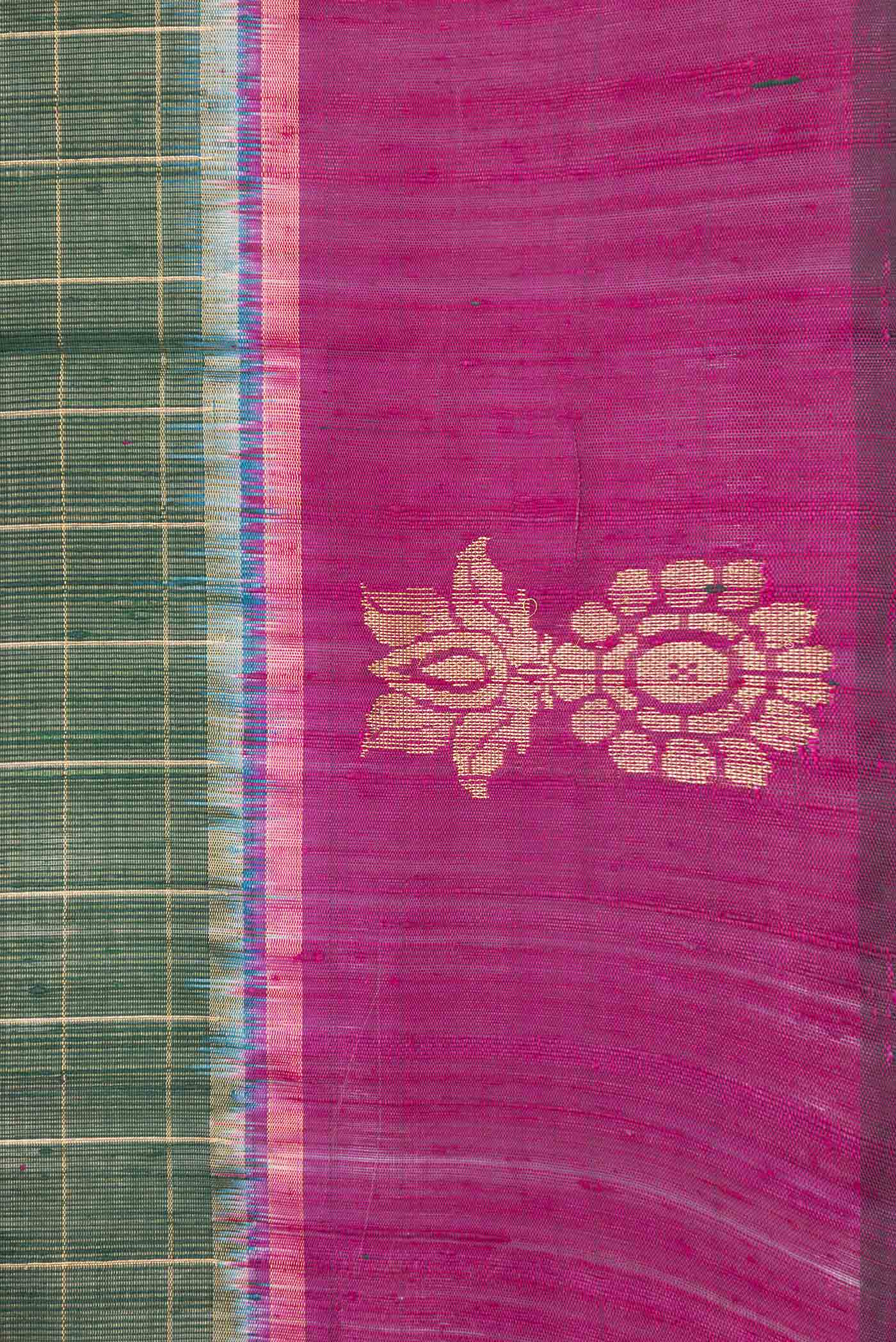 Border image of Green Dual Tone Tussar Saree with Checked design on the body and Fancy Border