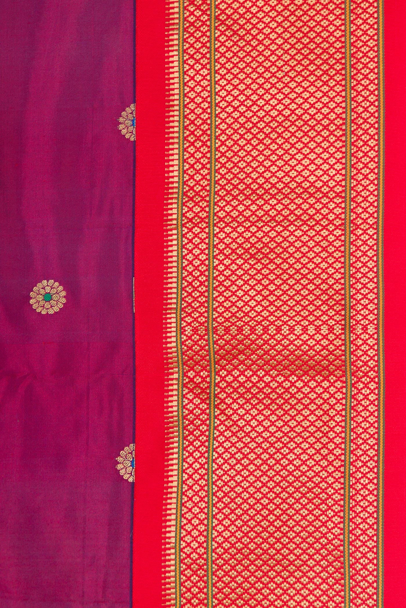 Border image of Maroon Dual Tone Paithani Silk Saree with Zari And Thread Butta on the body and Zari Border. 