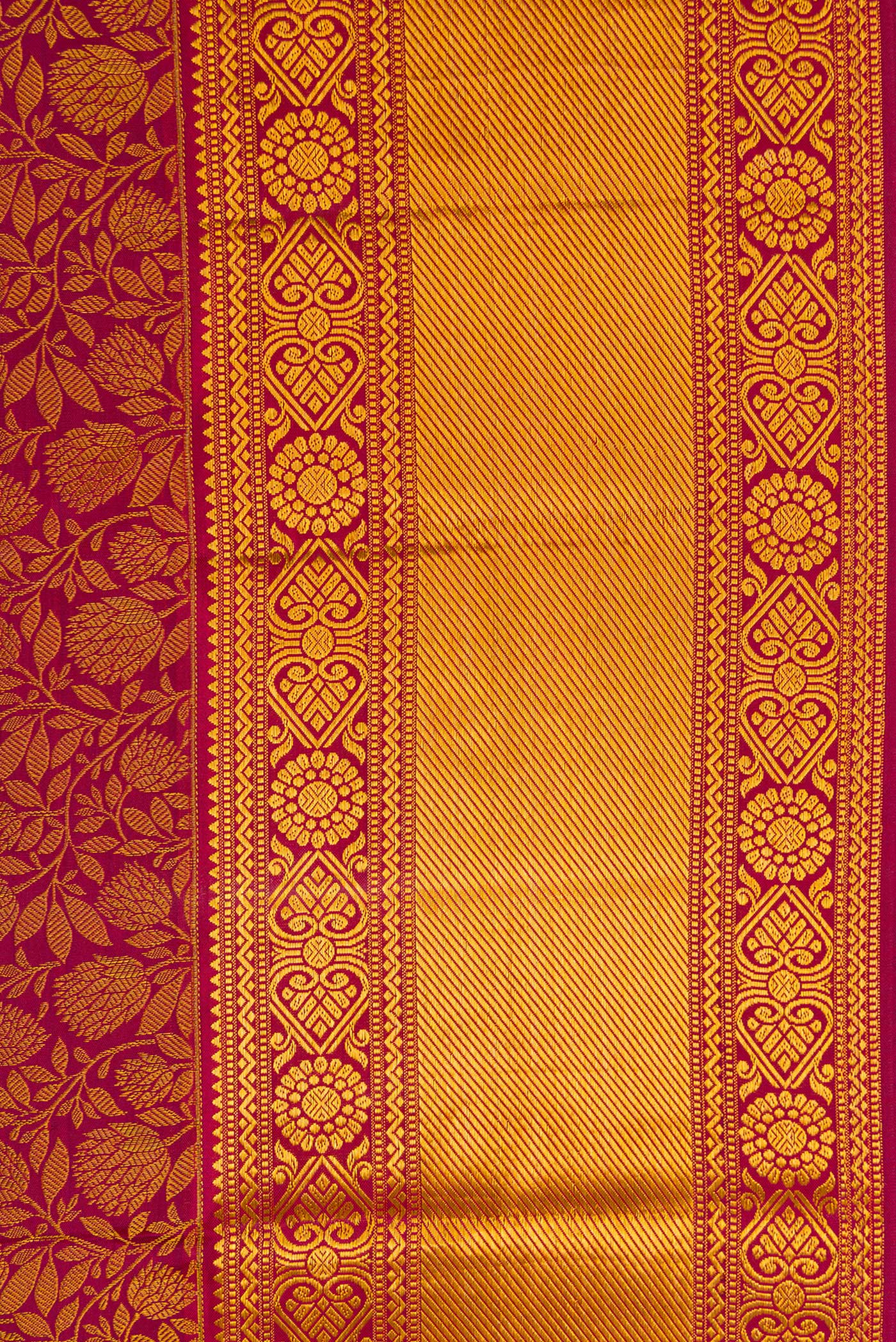 Border image of Maroon Dual Tone Kanjivaram Silk Saree with Zari Brocade on the body and Zari Border. 