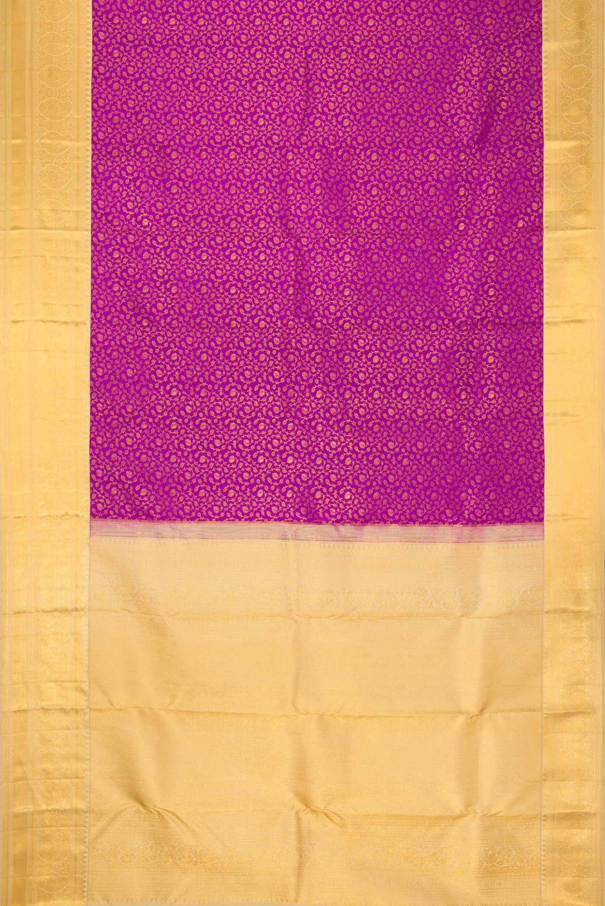 Flat view of Magenta Dual Tone Kanchipuram Silk Saree with Zari Brocade on the body and Zari Border. 