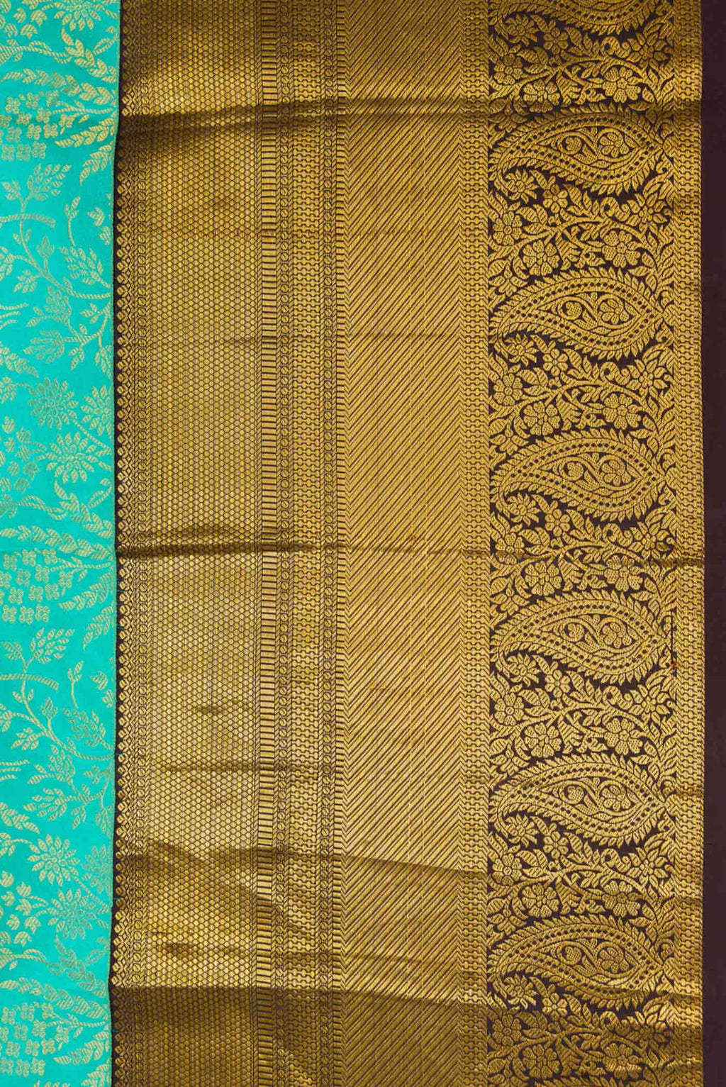 Border image of Sea Green Dual Tone Kanchipuram Silk Saree with Zari Brocade on the body and Zari Border. 